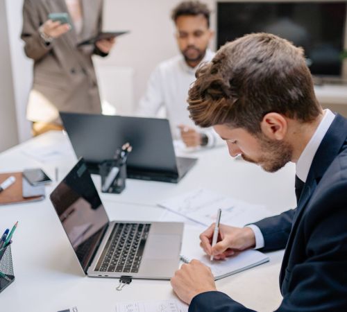 Créer une PME en Suisse : les étapes essentielles